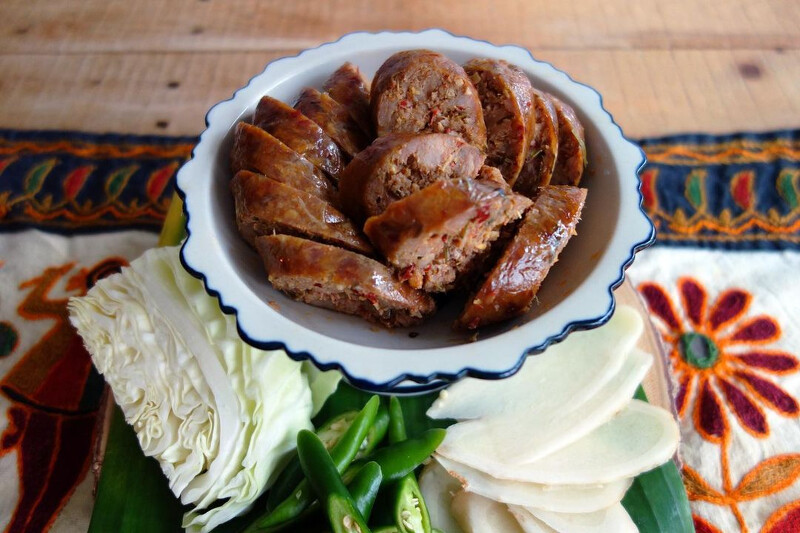 烤泰北香料香腸。 烤泰北香料香腸。