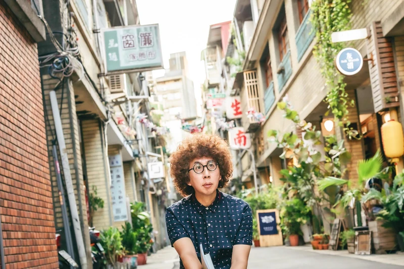 ▲ 李明璁分析搶購行為是「為了家人」。(圖 / 李明璁提供、汪正翔攝影) ▲ 李明璁分析搶購行為是「為了家人」。(圖 / 李明璁提供、汪正翔攝影)