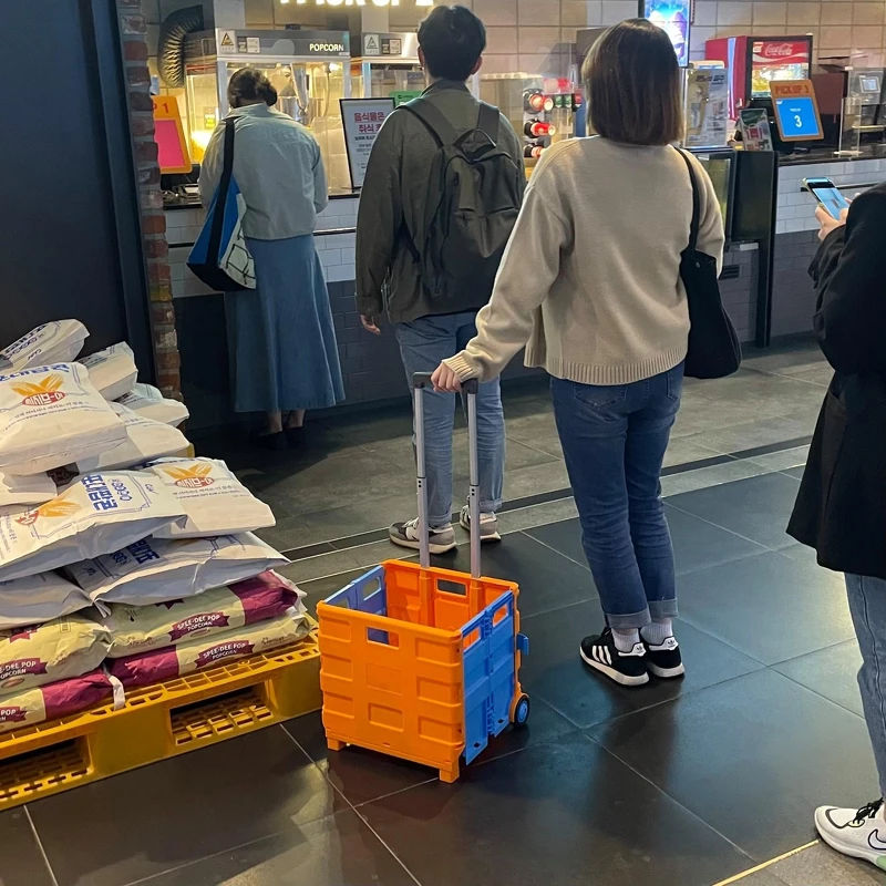 韓國知名電影院推爆米花促銷，養眼猛男大片惹爭議！