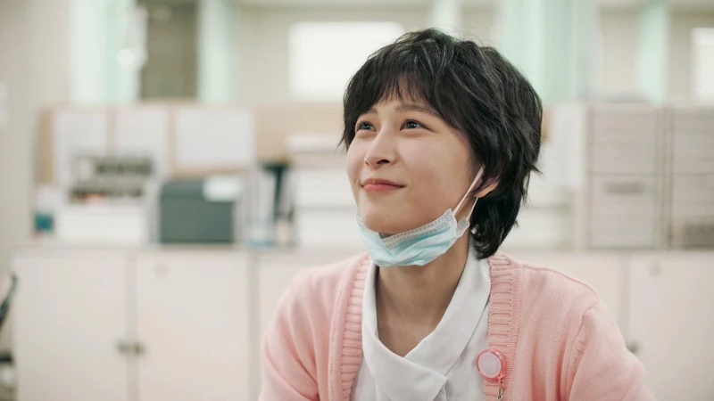 ▲江宜蓉演出護理師。(圖 / 公共電視、myVideo提供) ▲江宜蓉演出護理師。(圖 / 公共電視、myVideo提供)