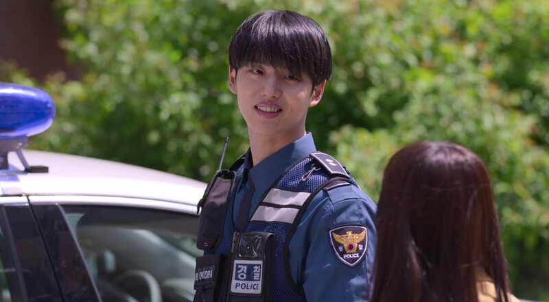 Netflix《我是遺物整理師》「鮮肉警察」PENTAGON 洪碩