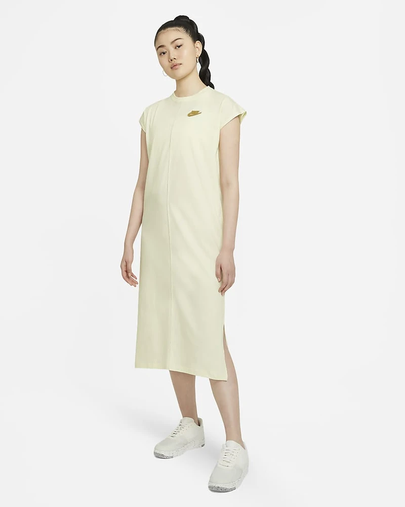 Nike Sportswear洋裝,NT1,289 Nike Sportswear洋裝,NT1,289