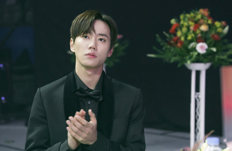 《Imitation》男主角 U-KISS濬榮