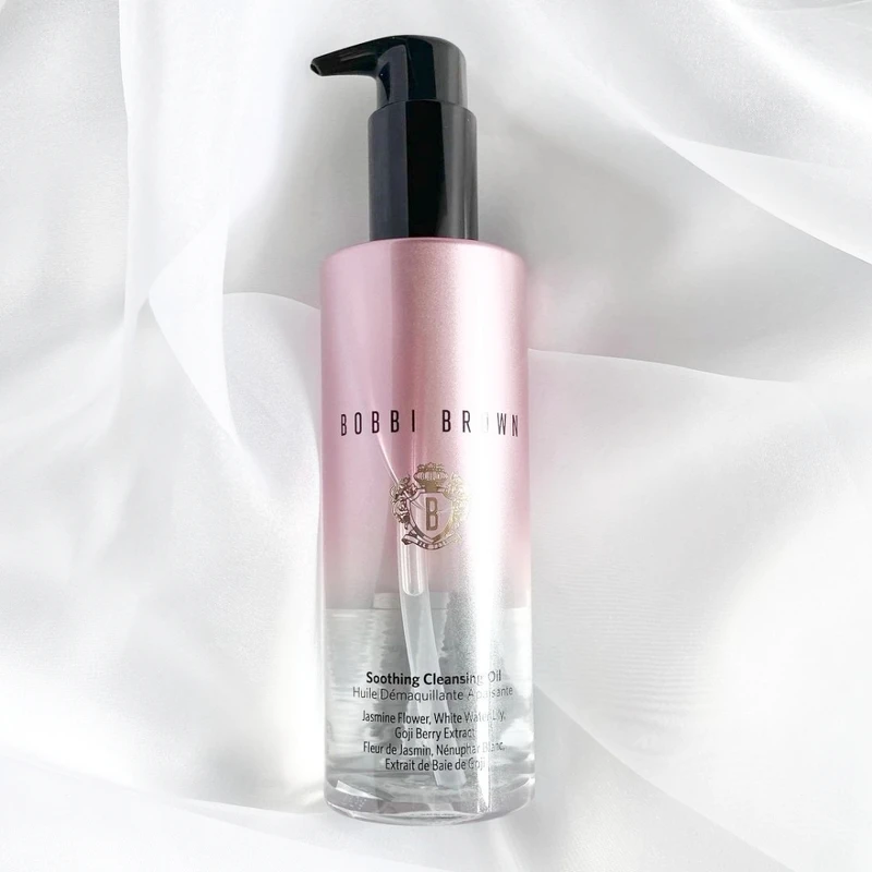Bobbi Brown 2021神仙光影系列沁透茉莉淨妝油(IG@bb_jp_sakuta) Bobbi Brown 2021神仙光影系列沁透茉莉淨妝油(IG@bb_jp_sakuta)