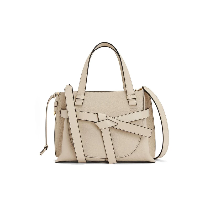 Loewe Gate手提包,NT79,000 Loewe Gate手提包,NT79,000