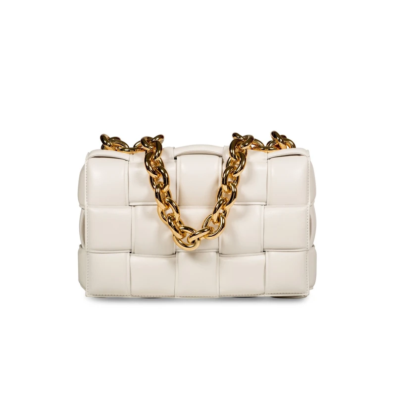 Bottega Veneta Chain Cassette,NT120,900 Bottega Veneta Chain Cassette,NT120,900