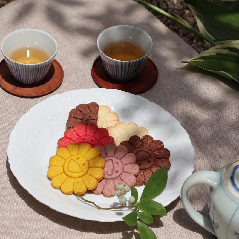 「Bar Zingaro」轉型為「Tonari no Kaikado（となりの開花堂）」。