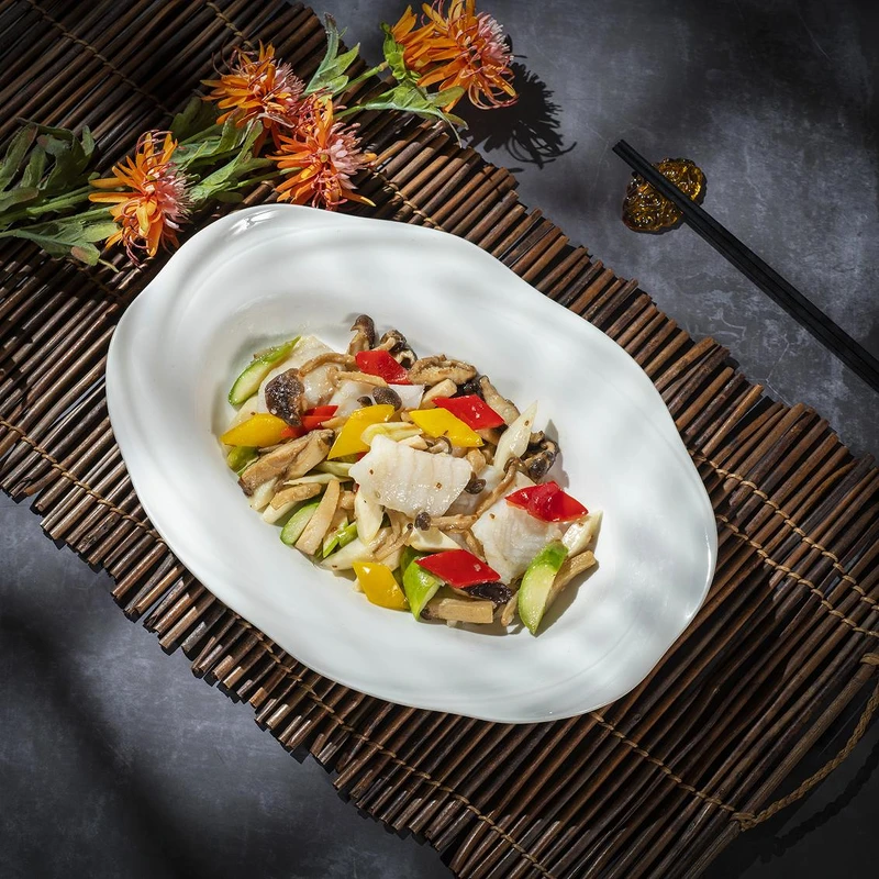 XO醬野菌蘆筍炒海斑球 每道610元 XO醬野菌蘆筍炒海斑球 每道610元