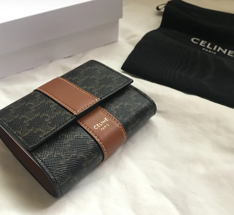 CELINE三摺小短夾,NT18,500 CELINE三摺小短夾,NT18,500