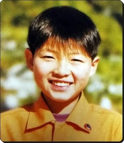 「童顏美男」宋仲基 可愛幼兒照 「童顏美男」宋仲基 可愛幼兒照