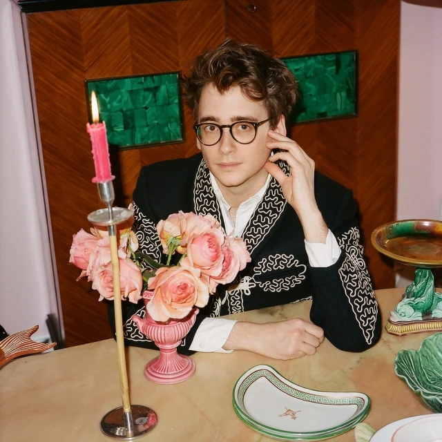 英國年輕藝術家Luke Edward Hall