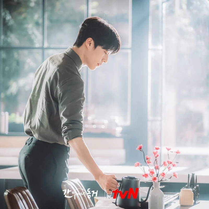 10張照片證實 張基龍是「美尻王子」 10張照片證實 張基龍是「美尻王子」