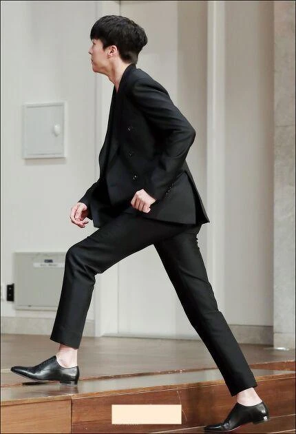 10張照片證實 張基龍是「美尻王子」 10張照片證實 張基龍是「美尻王子」