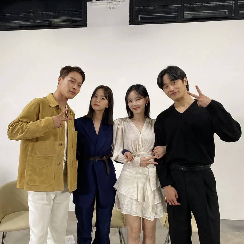 《我的室友是九尾狐》戀愛傻瓜「都載鎮」26歲 金度完