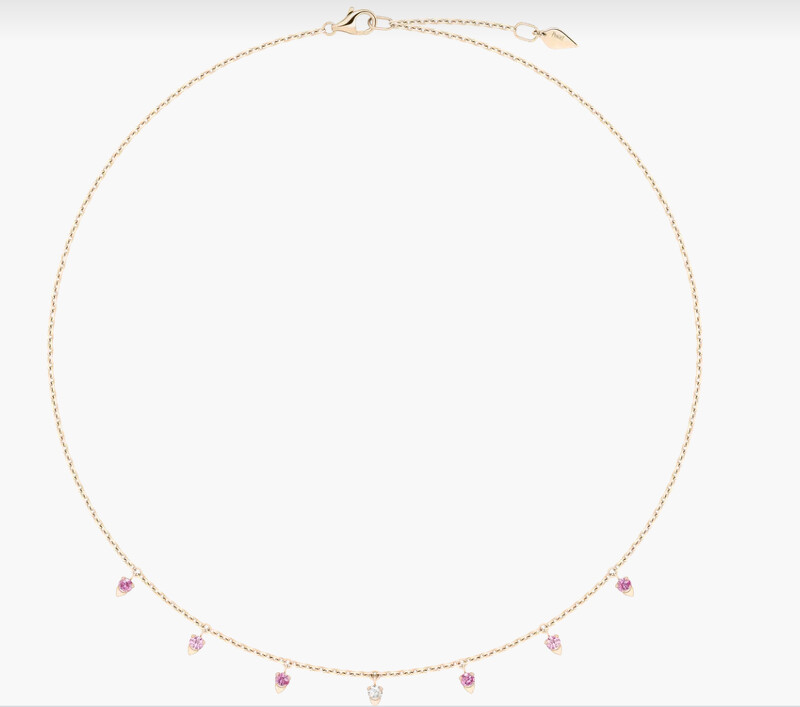 Piaget Sunlight系列項鏈,18K玫瑰金,鑲飾1顆明亮形切割圓形鑽石(約0.06克拉)和6顆粉紅色藍寶石(約0.48克拉),NT$108,000 Piaget Sunlight系列項鏈,18K玫瑰金,鑲飾1顆明亮形切割圓形鑽石(約0.06克拉)和6顆粉紅色藍寶石(約0.48克拉),NT$108,000