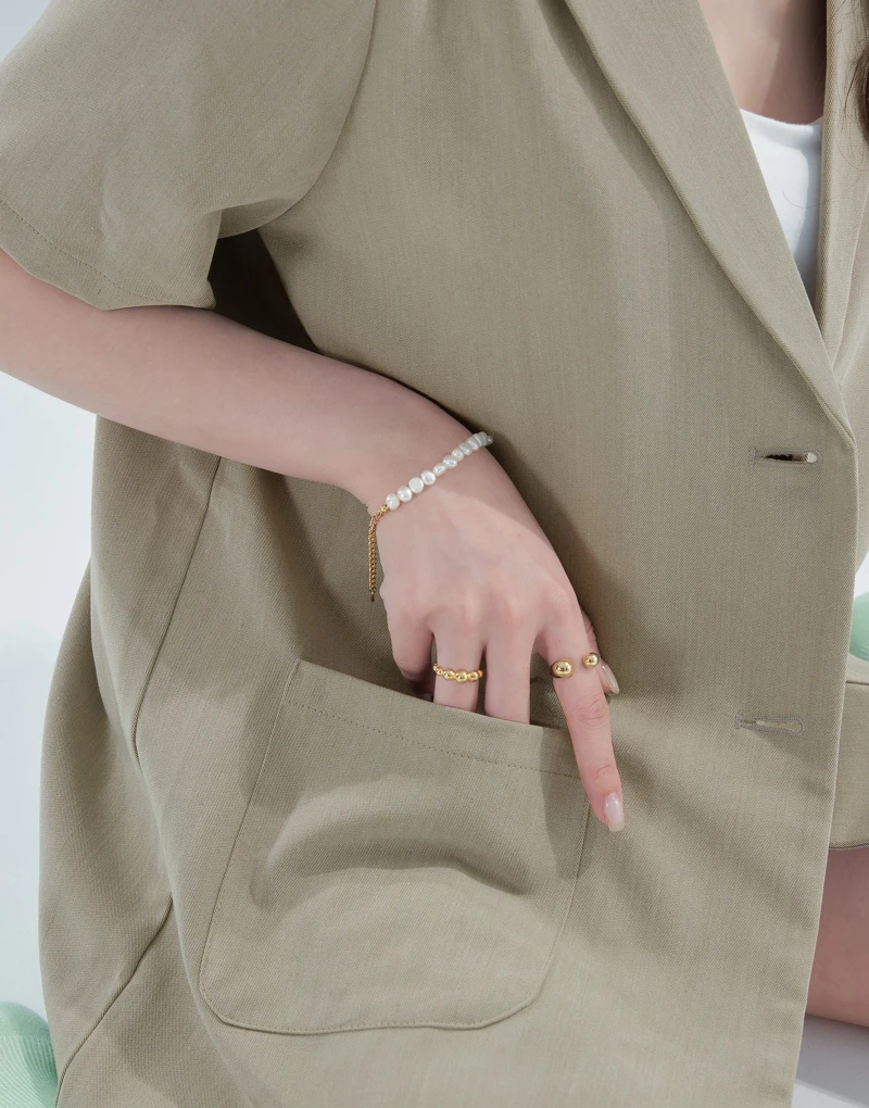 MORE REAL短袖西裝外套，NT690