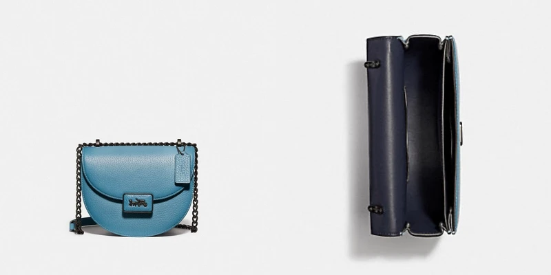 Coach Alie Saddle手袋(天藍色),售價NT$21,800 Coach Alie Saddle手袋(天藍色),售價NT$21,800