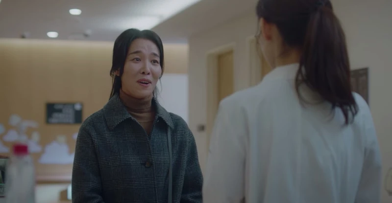 《機智醫生生活2》第一集 「崔尚宮」車清華 動人現身 《機智醫生生活2》第一集 「崔尚宮」車清華 動人現身