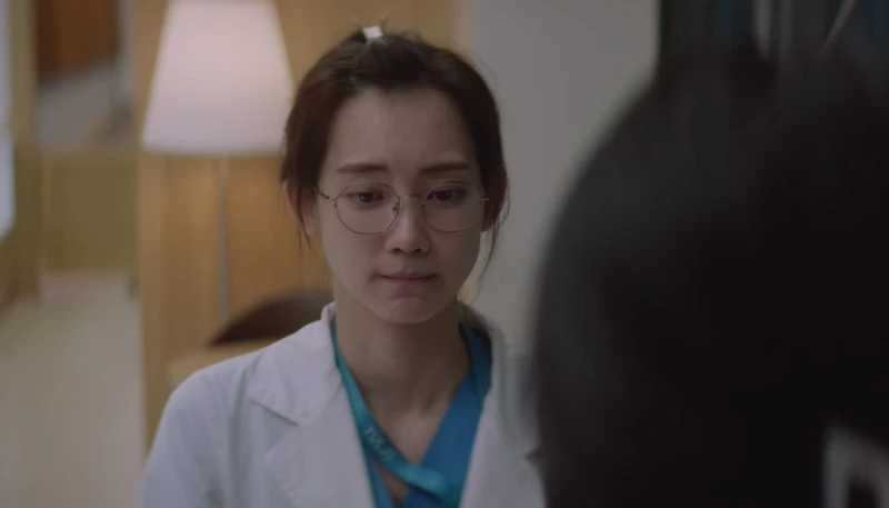 《機智醫生生活2》第一集 「崔尚宮」車清華 動人現身 《機智醫生生活2》第一集 「崔尚宮」車清華 動人現身