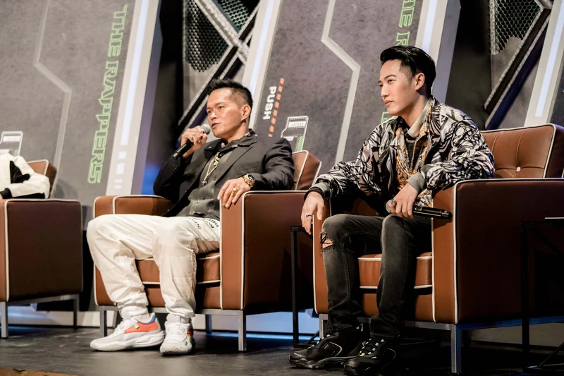 《大嘻哈時代》導師大支與熊仔。