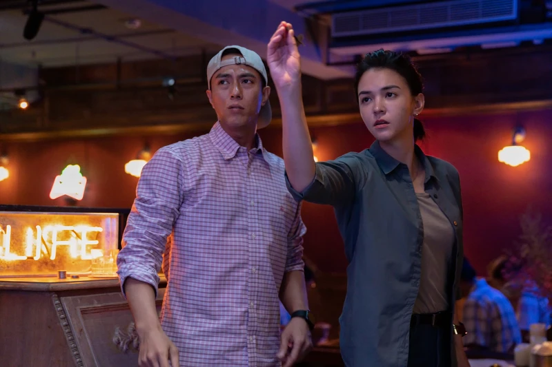 ▲張榕容成莊凱勛維安人員,兩人似有感情發展。(圖/CATCHPLAY+提供) ▲張榕容成莊凱勛維安人員,兩人似有感情發展。(圖/CATCHPLAY+提供)