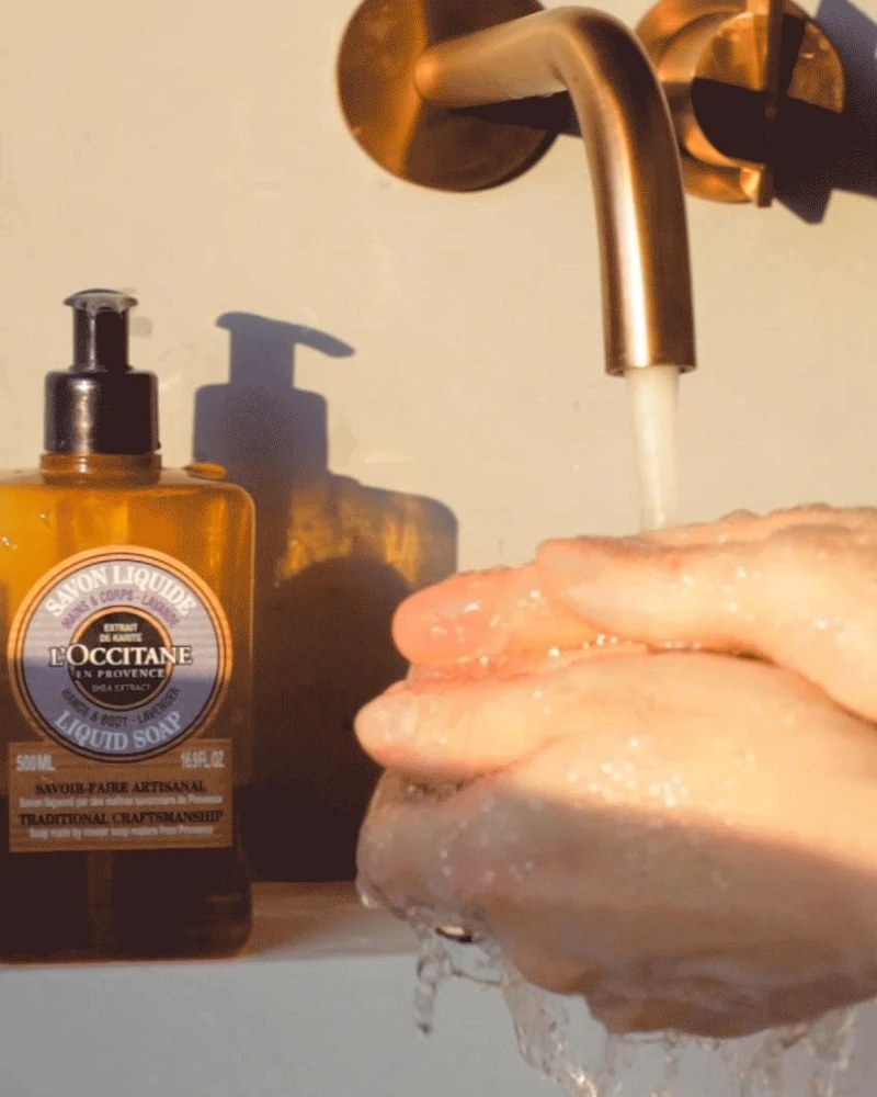 歐舒丹 乳油木薰衣草潔手沐浴液式皂300ml,NT.880、500ml,NT1,280 歐舒丹 乳油木薰衣草潔手沐浴液式皂300ml,NT.880、500ml,NT1,280