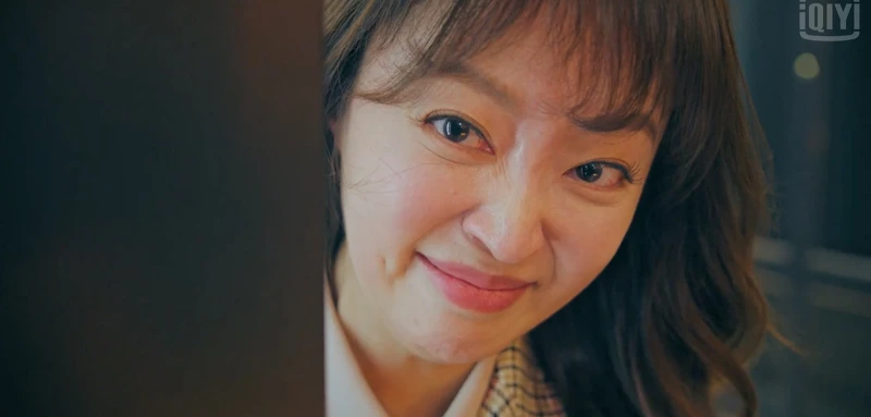 《上流戰爭3》控制欲家教「陳粉紅」 《上流戰爭3》控制欲家教「陳粉紅」