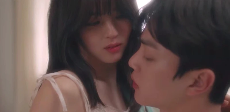 無法抗拒的他》 光速上本壘?1分鐘限制級「動作戲」超火熱! 無法抗拒的他》 光速上本壘?1分鐘限制級「動作戲」超火熱!