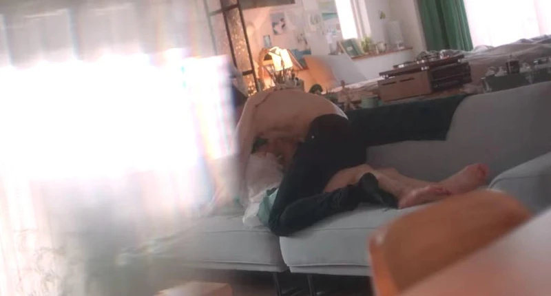 無法抗拒的他》 光速上本壘?1分鐘限制級「動作戲」超火熱! 無法抗拒的他》 光速上本壘?1分鐘限制級「動作戲」超火熱!