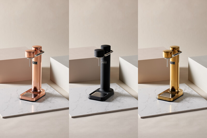 Copper 玫瑰金、 Matte Black 迷霧黑、Brass 香檳金。