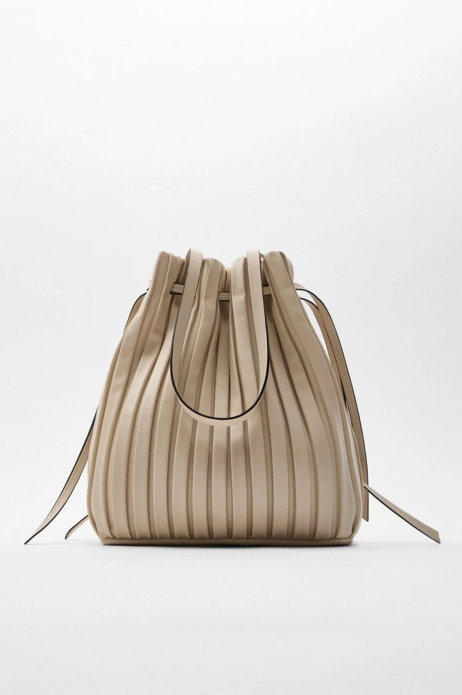 百褶水桶包，NT990>>>NT690