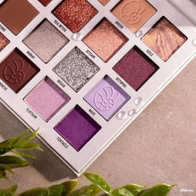 Disney×essence烏蘇拉眼影 Disney×essence烏蘇拉眼影