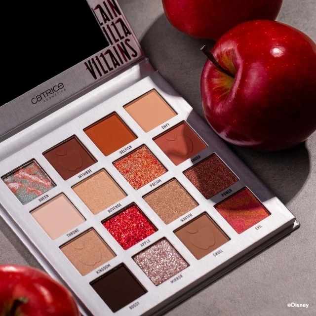Disney×essence壞皇后眼影盤 Disney×essence壞皇后眼影盤