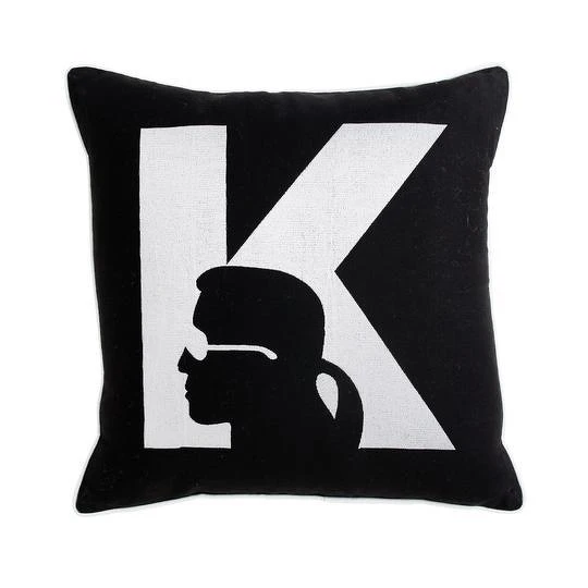 經典剪影裝飾抱枕，NT2,980