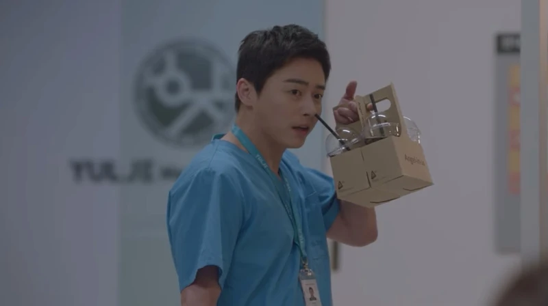 《機智醫生生活2》曹政奭「淘氣翊晙」根本「人間表情包」