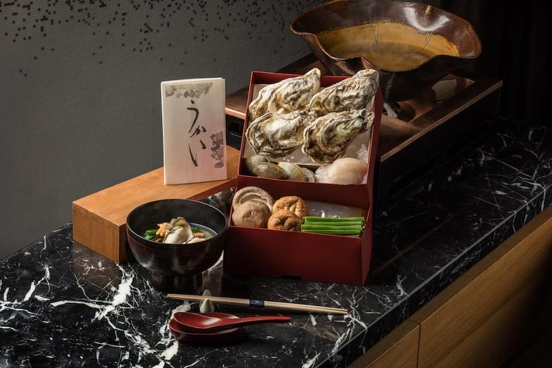 綜合貝類 UKAI 特製飛龍頭鍋物，售價1,680元。