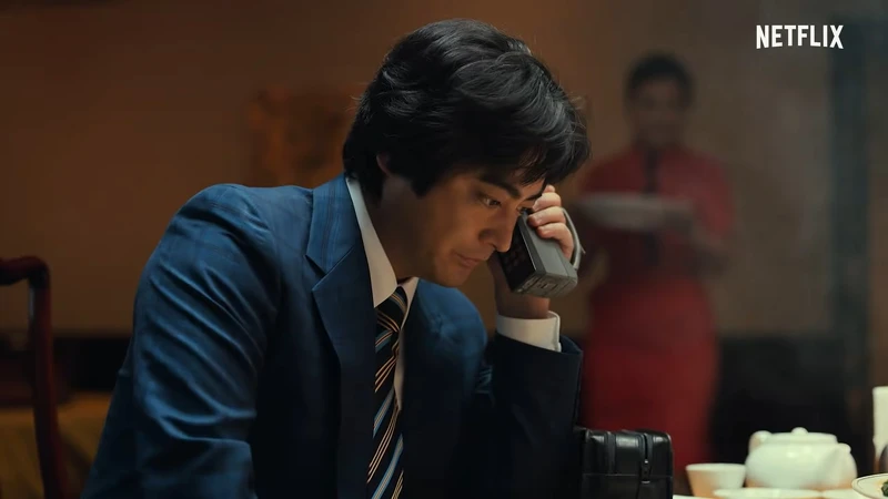 AV帝王2 黑金鋼手機