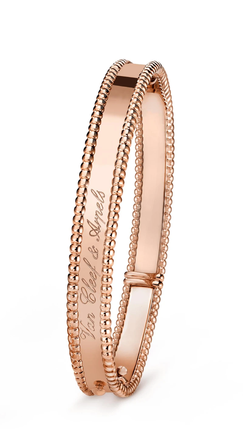 Van Cleef & Arpels - Perlee signature手鐲(玫瑰金),建議售價約新台幣$194,000元 Van Cleef & Arpels - Perlee signature手鐲(玫瑰金),建議售價約新台幣$194,000元