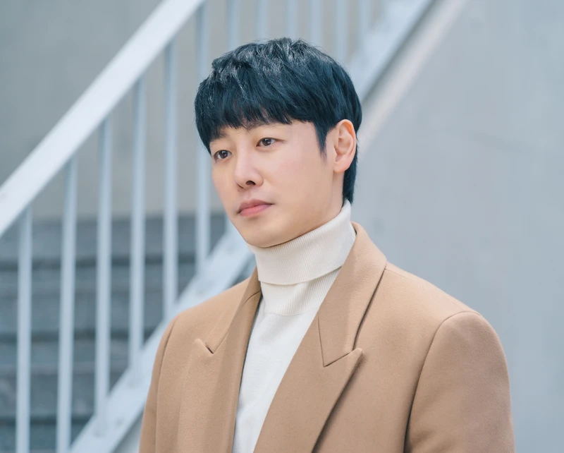 《你是我的春天》金東旭飾演朱涂導