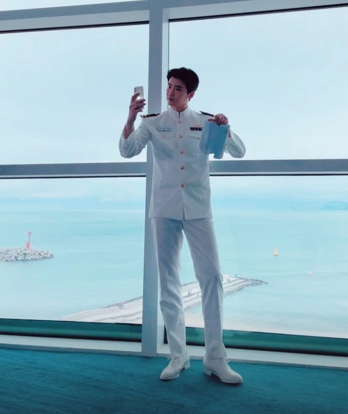 李鍾碩 電影《分貝》海軍造型公開! 李鍾碩 電影《分貝》海軍造型公開!