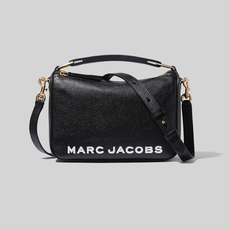 Marc Jacobs The SoftBox軟皮餐盒包，售價NT$18,900