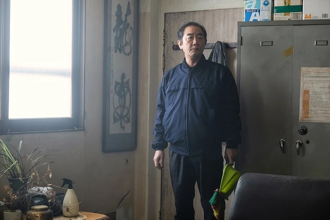 盛駿、金洪波、金寶羅、朴素珍《怪奇大廈》