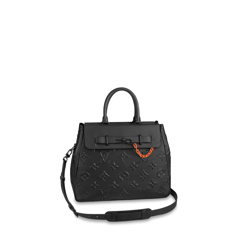 LV Seal Giant Steamer Tote,NT197,000。 LV Seal Giant Steamer Tote,NT197,000。