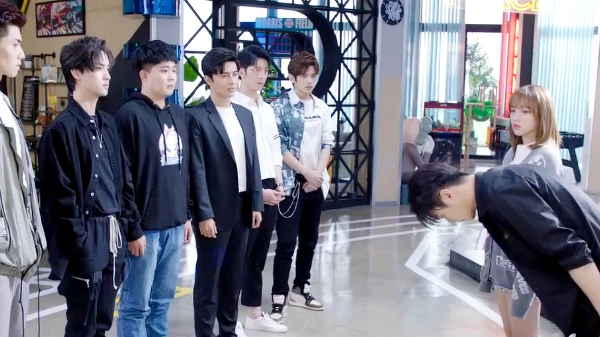 你微笑時很美 誠哥向隊友道歉