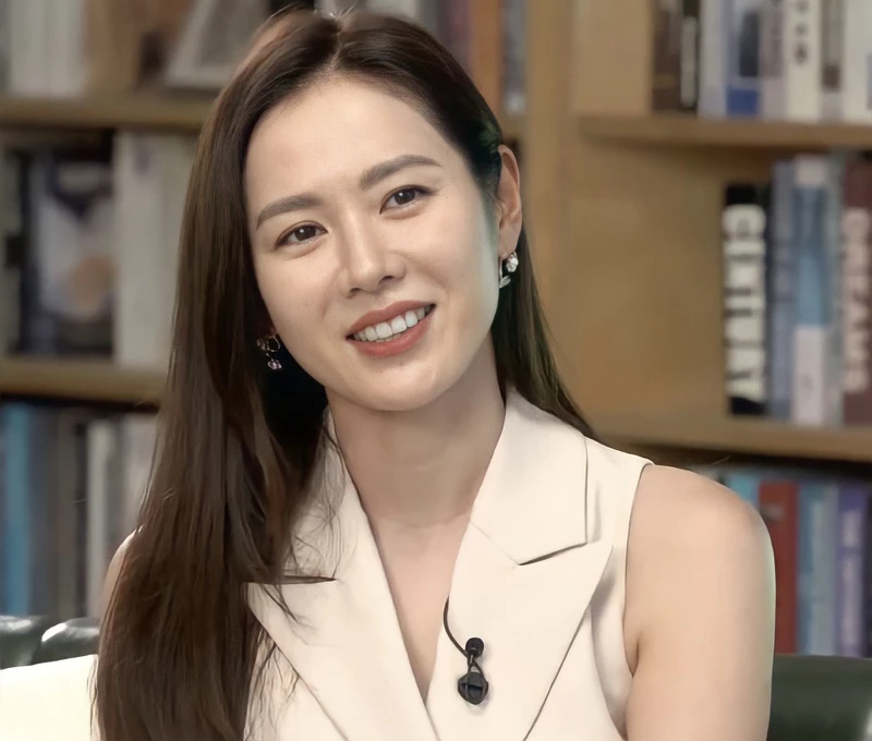 孫藝珍 招牌「愛笑的眼睛」魅力無限 孫藝珍 招牌「愛笑的眼睛」魅力無限