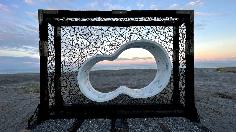 「方圓之間」,位於金崙海灘 「方圓之間」,位於金崙海灘