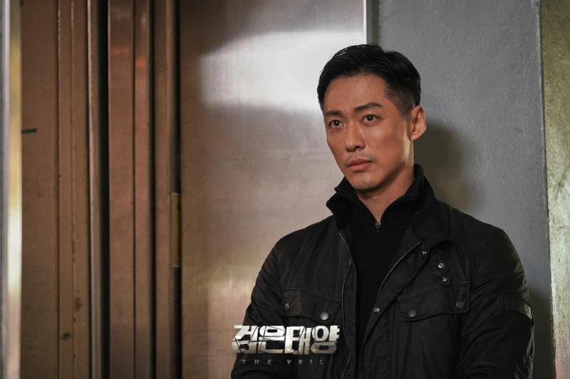 南宮珉 為新戲《黑色太陽》操成巨巨令人敬佩 南宮珉 為新戲《黑色太陽》操成巨巨令人敬佩