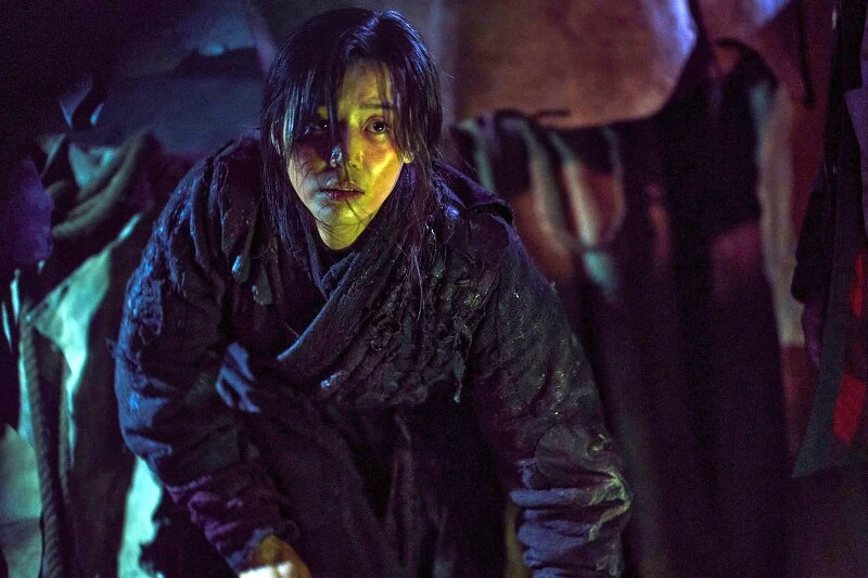 39歲 全智賢《屍戰朝鮮:雅信傳》回歸 39歲 全智賢《屍戰朝鮮:雅信傳》回歸