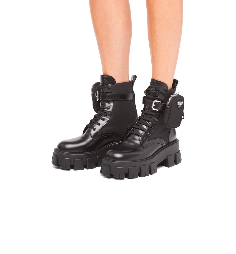 Prada Monolith皮革尼龍多功能短靴,NT52,000 Prada Monolith皮革尼龍多功能短靴,NT52,000