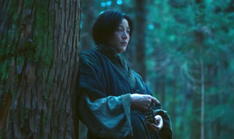 《屍戰朝鮮：雅信傳》全智賢忍辱負重長大